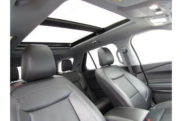 $38999 : Ford Explorer 2023 AWD Limit image 3