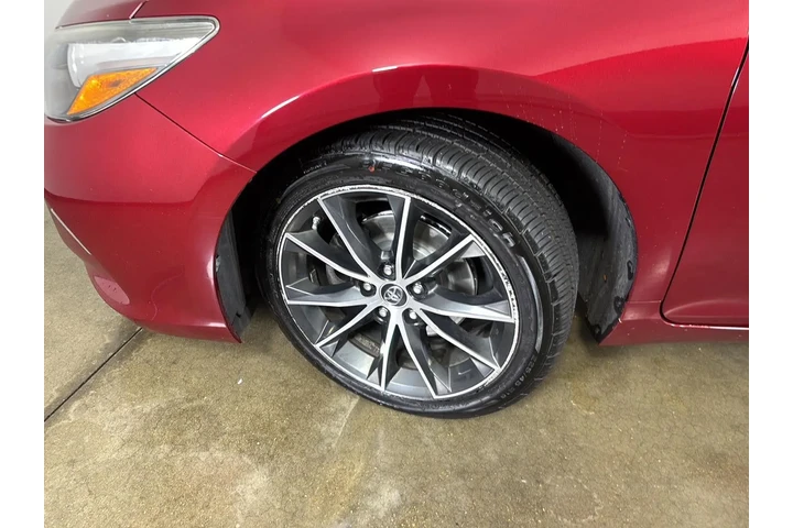 $14289 : 2015 Camry XSE image 5
