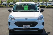 $17555 : Ford Escape 2022 S 4dr SUV thumbnail