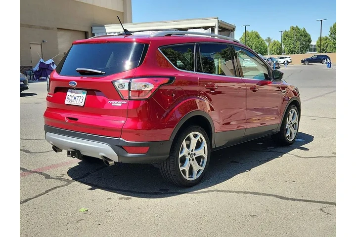 $14998 : Ford Escape 2018 Titanium 4d image 5