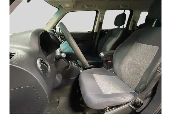 $8377 : Jeep Patriot 2015 4x4 Sport image 10