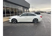 $20525 : Honda Accord 2018 Sport 4dr thumbnail