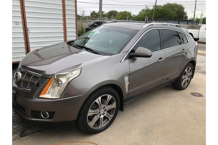 2012 SRX image 1