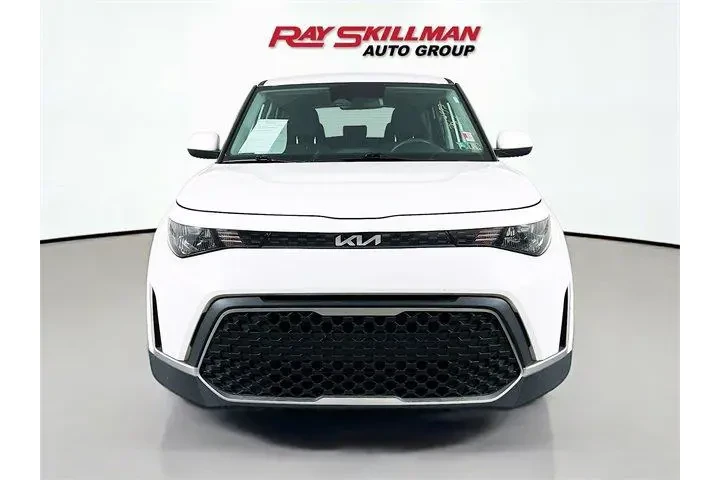 $18975 : Kia Soul 2023 LX 4dr Crossov image 2