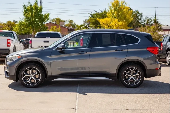 2017 BMW X1 sDrive28i image 8