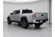 $38998 : Toyota Tacoma 2023 4x4 TRD S thumbnail