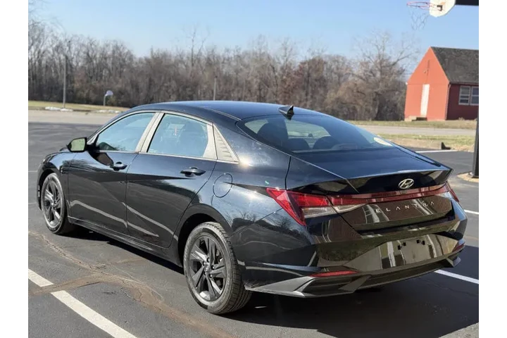 $11999 : 2021 Elantra SEL image 5