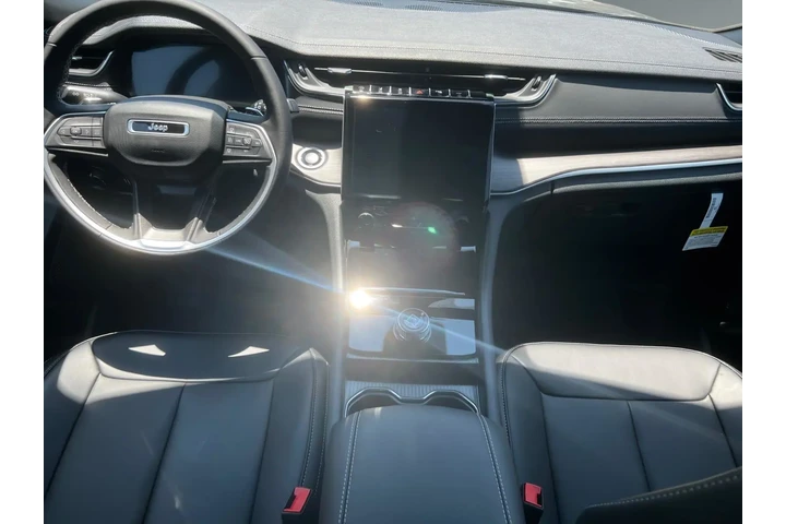 $38518 : Jeep Grand Cherokee L 2025 4 image 10