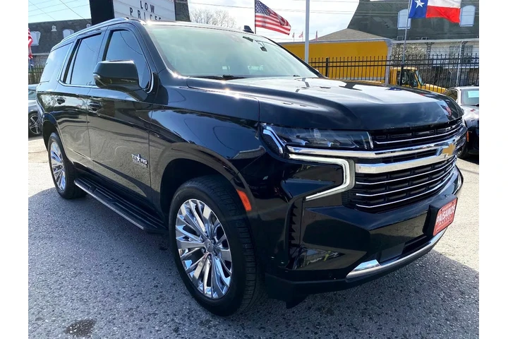 2021 Tahoe LT 2WD image 3