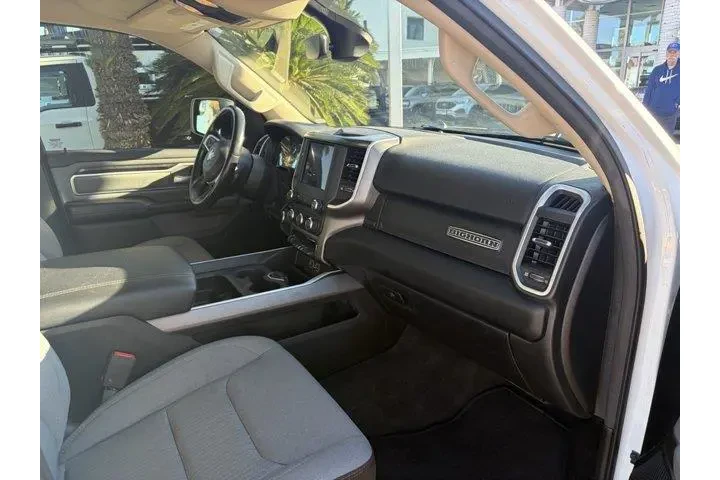 $29740 : Ram 1500 2020 4x2 Big Horn 4 image 4