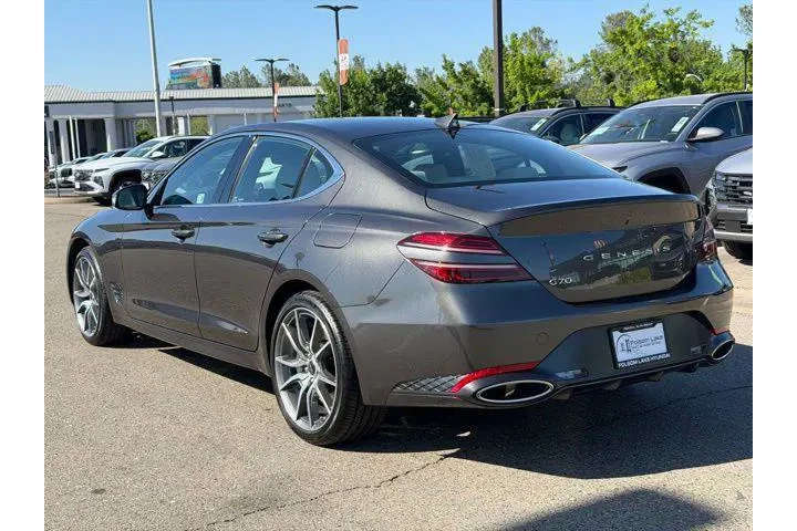 $33991 : Genesis G70 2025 2.5T Sport image 8