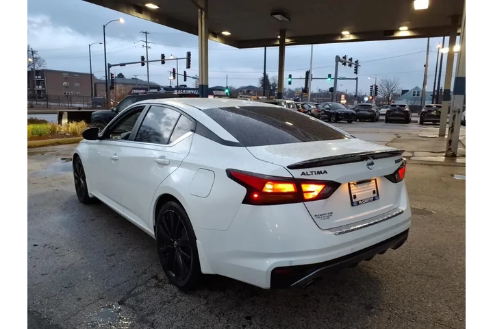 $20870 : Nissan Altima 2022 2.5 SR 4d image 5