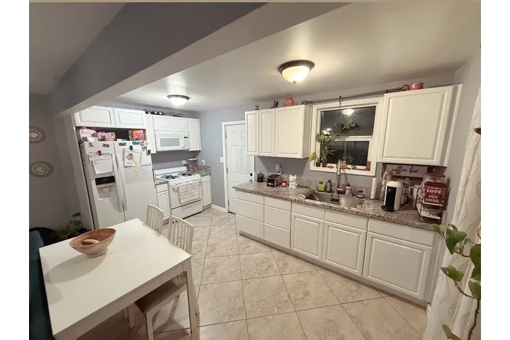 $1700 : Downey Renta 🏡 image 5