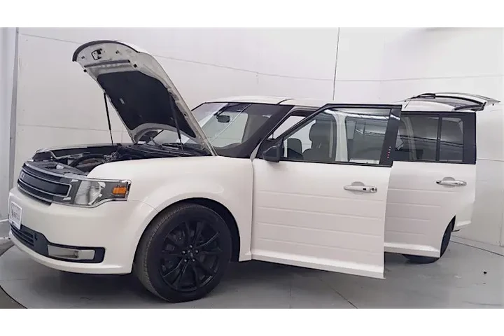 2015 Escape SE 4WD image 9
