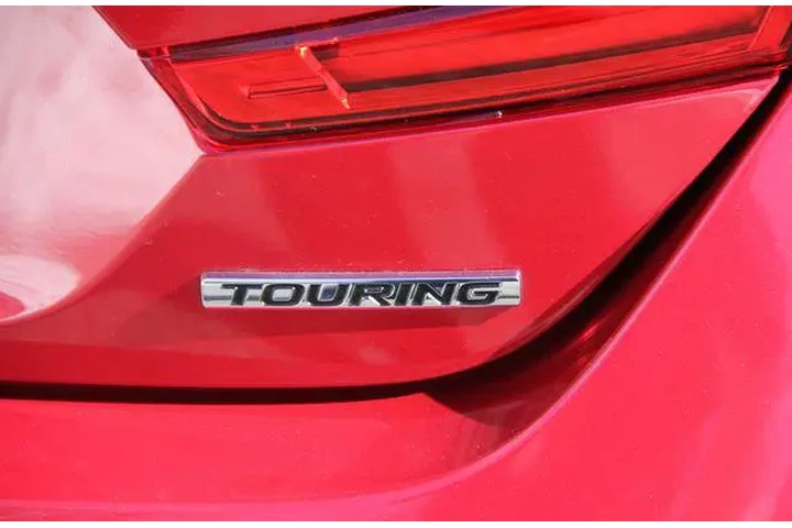 $17491 : Honda Accord 2018 Touring 4d image 10