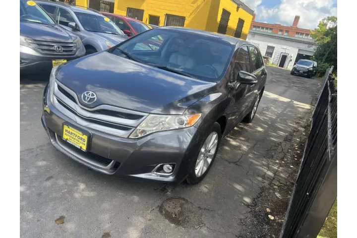 $10999 : 2013 Venza XLE image 7