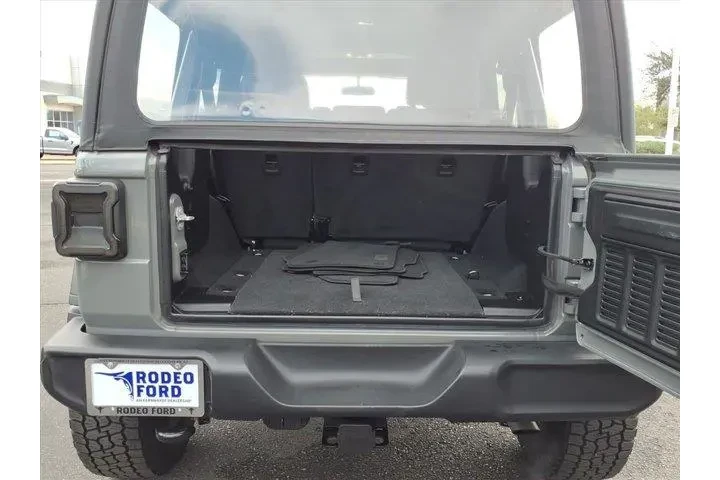 $25599 : Jeep Wrangler Unlimited 2022 image 10