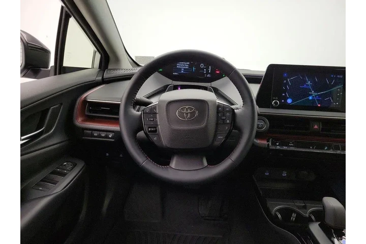 $35998 : Toyota Prius Plug-in Hybrid image 10