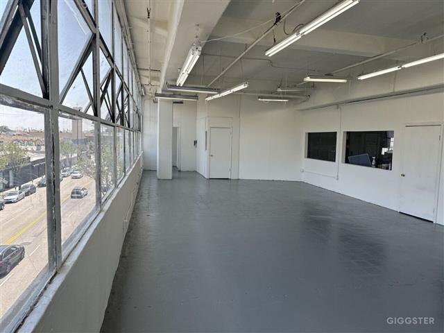 $1200 : Office/showroom (Downtown Los image 9