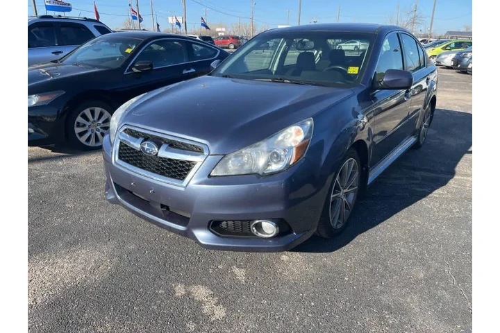2014 Legacy 2.5i Sport image 2