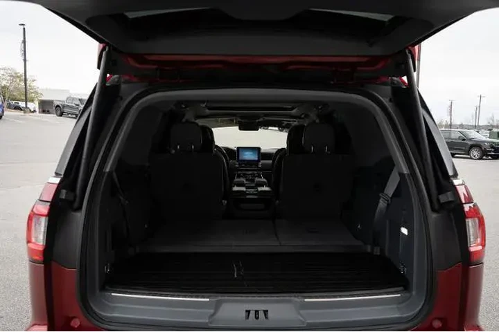 $31987 : Lincoln Navigator 2019 4x4 R image 9