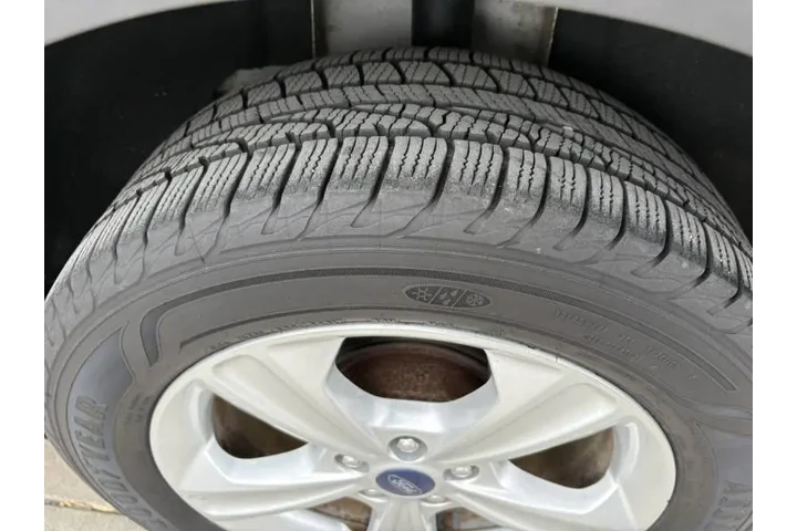 $10990 : 2014 Escape SE image 10