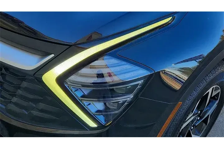 $21704 : Kia Sportage 2024 AWD LX 4dr image 10