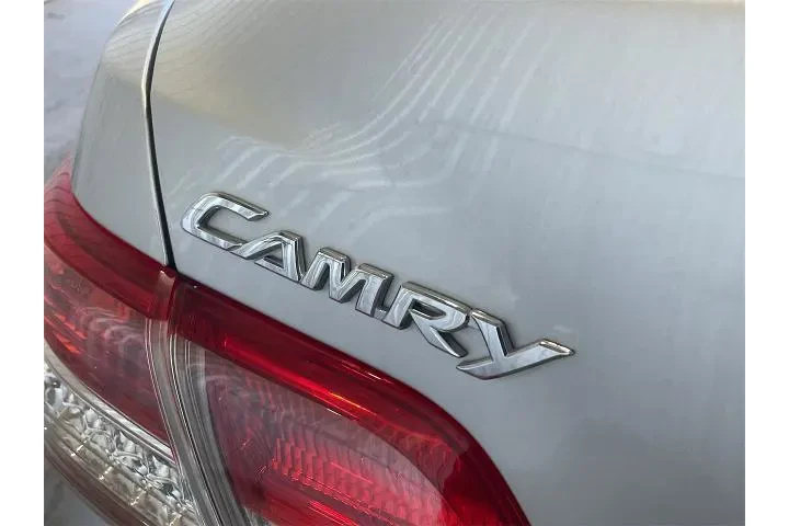 $11999 : Toyota Camry 2010 XLE 4dr Se image 5