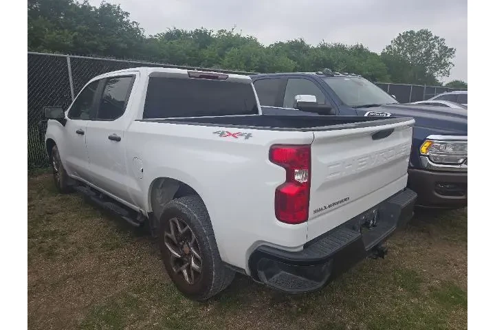 $33015 : Chevrolet Silverado 1500 202 image 2