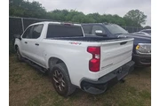 $33015 : Chevrolet Silverado 1500 202 thumbnail