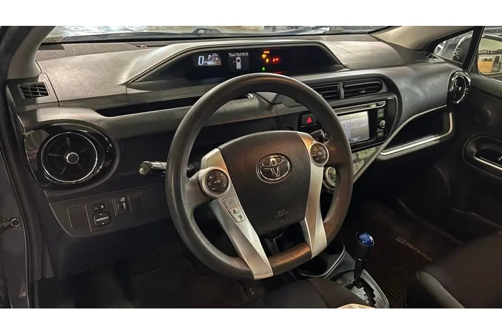$12888 : Silver Certified2016 Prius c image 3