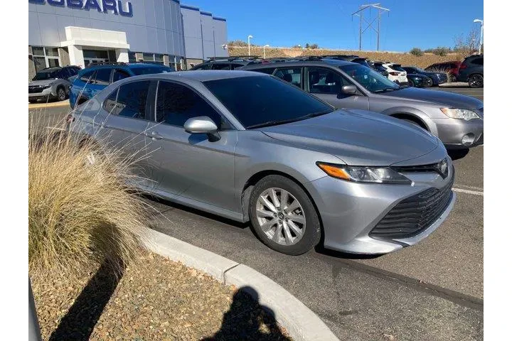 $15125 : Toyota Camry 2018 LE 4dr Sed image 2