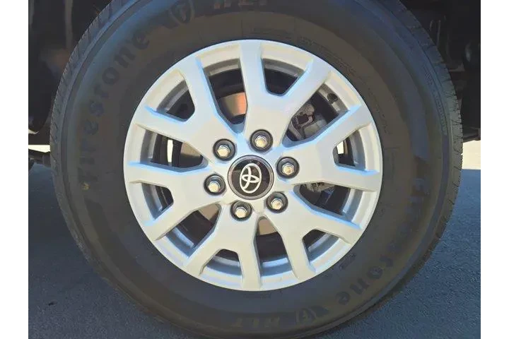 $35995 : Toyota Tacoma 2024 4x4 SR 4d image 6