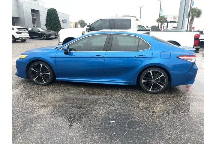 $27732 : Toyota Camry 2020 XSE V6 4dr image 6