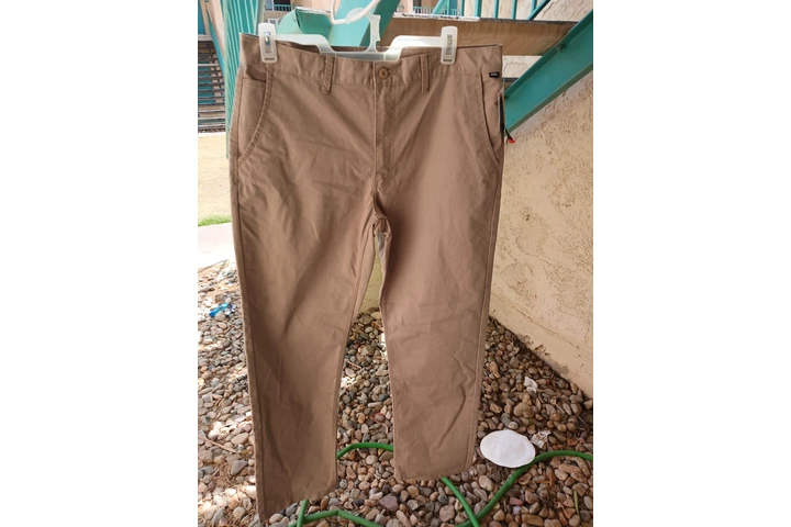 $60 : Vans authentic chino 36 image 2