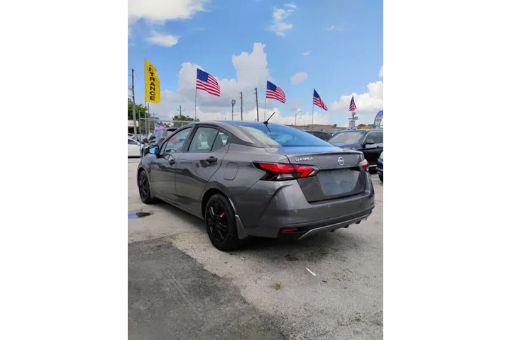 $7900 : 2020 Versa S image 4