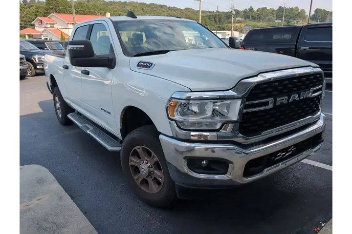 $39799 : Ram 2500 2023 4x4 Big Horn 4 image 2