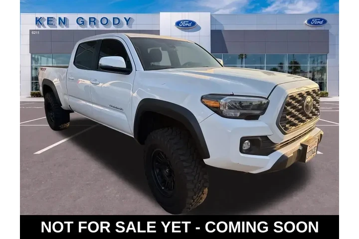 $38989 : Toyota Tacoma 2023 4x4 TRD S image 2