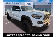 $38989 : Toyota Tacoma 2023 4x4 TRD S thumbnail