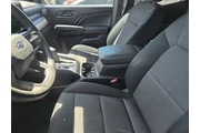$37991 : Chevrolet Colorado 2024 4x4 thumbnail