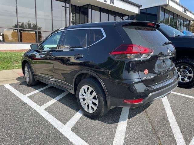 $19979 : PRE-OWNED 2020 NISSAN ROGUE S image 2