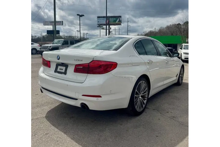 $12900 : 2017 BMW 5 Series 530i image 9