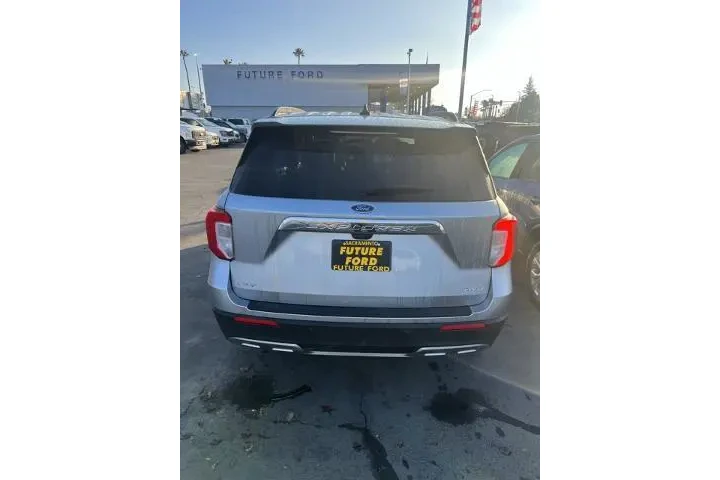 $33988 : Ford Explorer 2024 AWD XLT 4 image 8