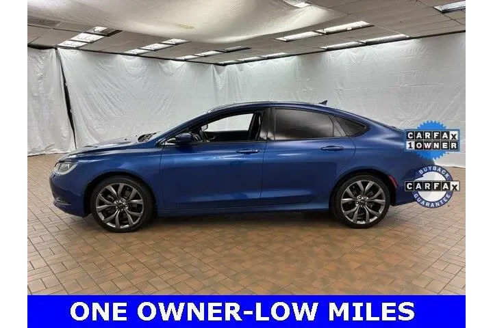 $12500 : Chrysler 200 2015 AWD S 4dr image 4