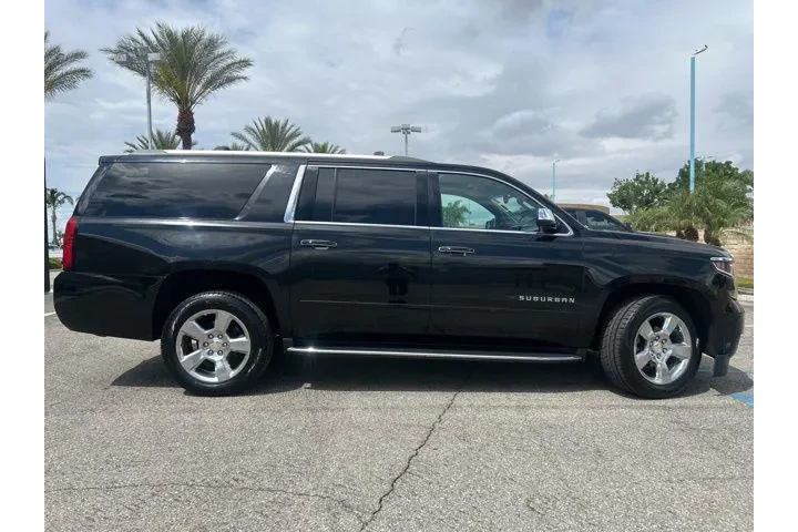 $25995 : Chevrolet Suburban 2017 4x2 image 5