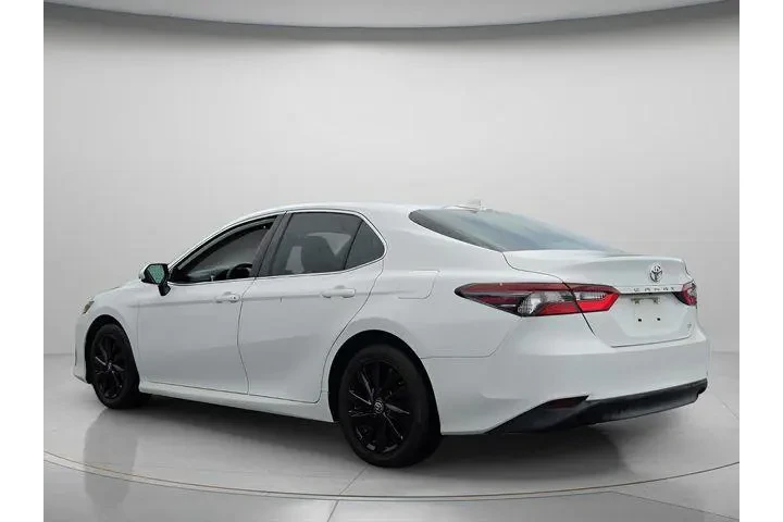 $22691 : Toyota Camry 2022 LE 4dr Sed image 5