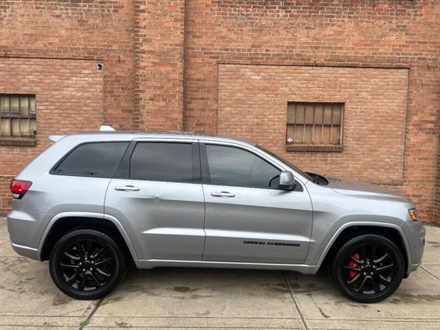 $18000 : 2017 Grand Cherokee Altitude image 9