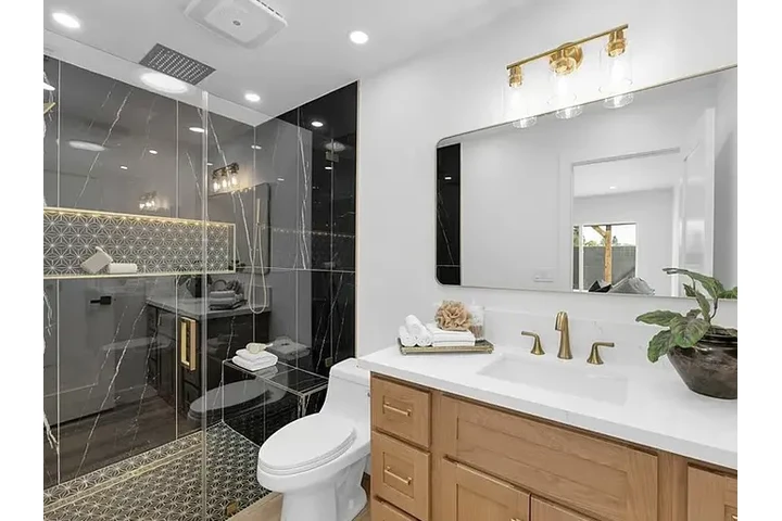 $2000 : HOUSE FOR RENT image 7