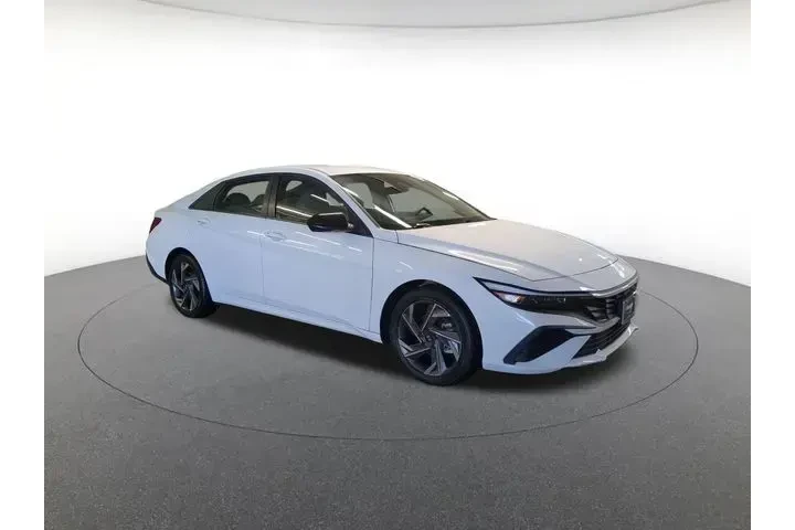 $20700 : Hyundai ELANTRA 2025 SEL Spo image 8