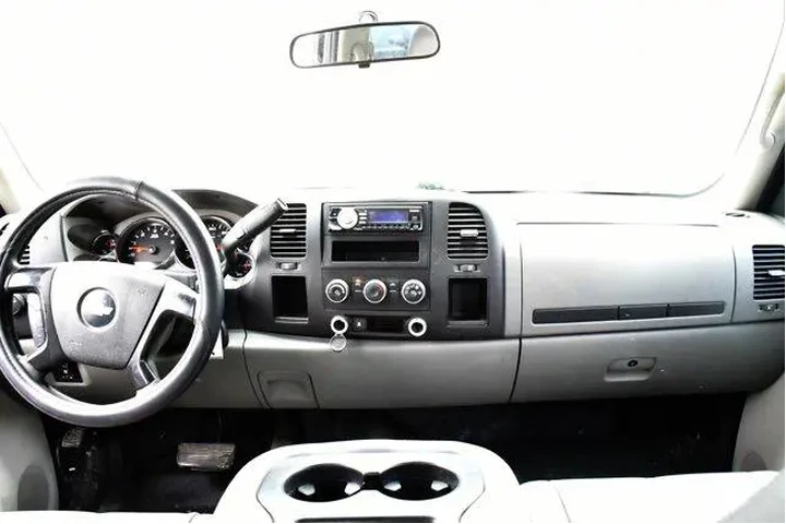 $4999 : Chevrolet Silverado 3500HD 2 image 8